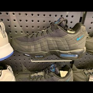 Meet your Posher, Frank